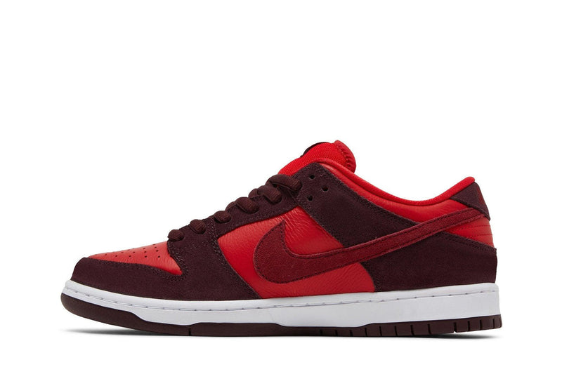 Tênis Nike sb Dunk Low Cherry!