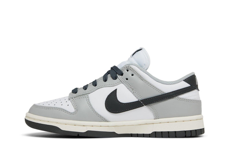 Tênis Nike Dunk Low Light Smoke Grey Cinza
