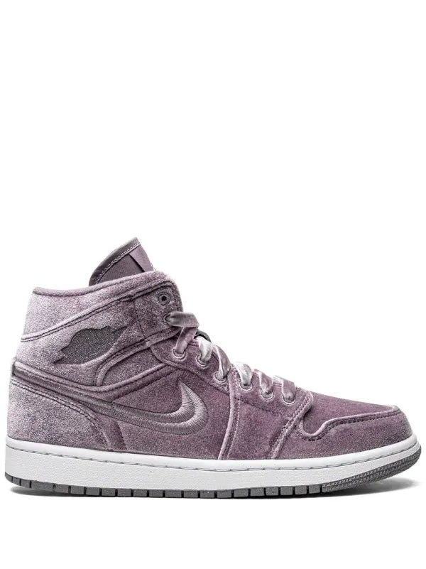 Tênis Nike Air Jordan Mid SE