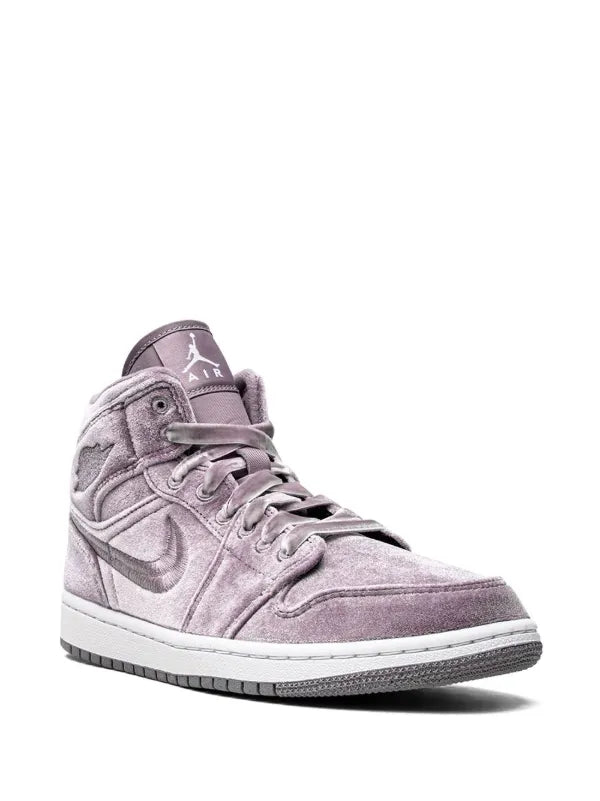 Tênis Nike Air Jordan Mid SE