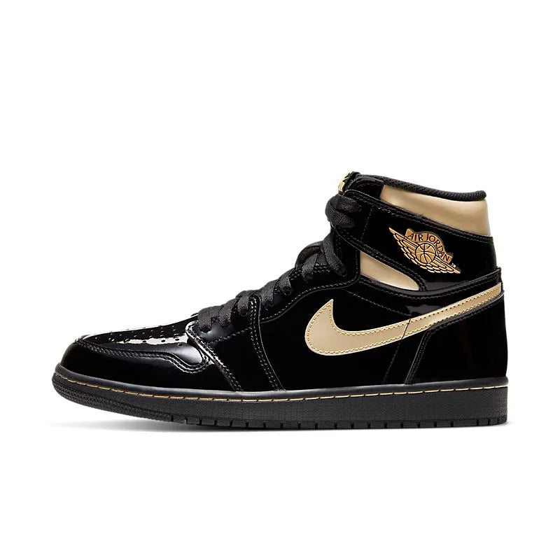 Tênis Air Jordan 1 Retrô High OG Black Metallic Gold