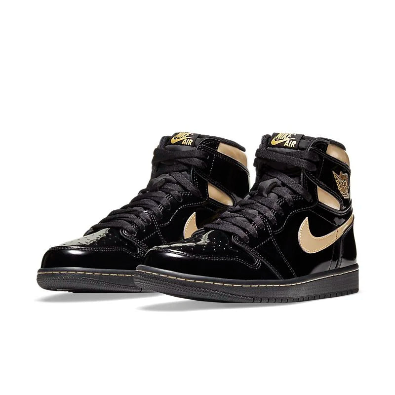 Tênis Air Jordan 1 Retrô High OG Black Metallic Gold