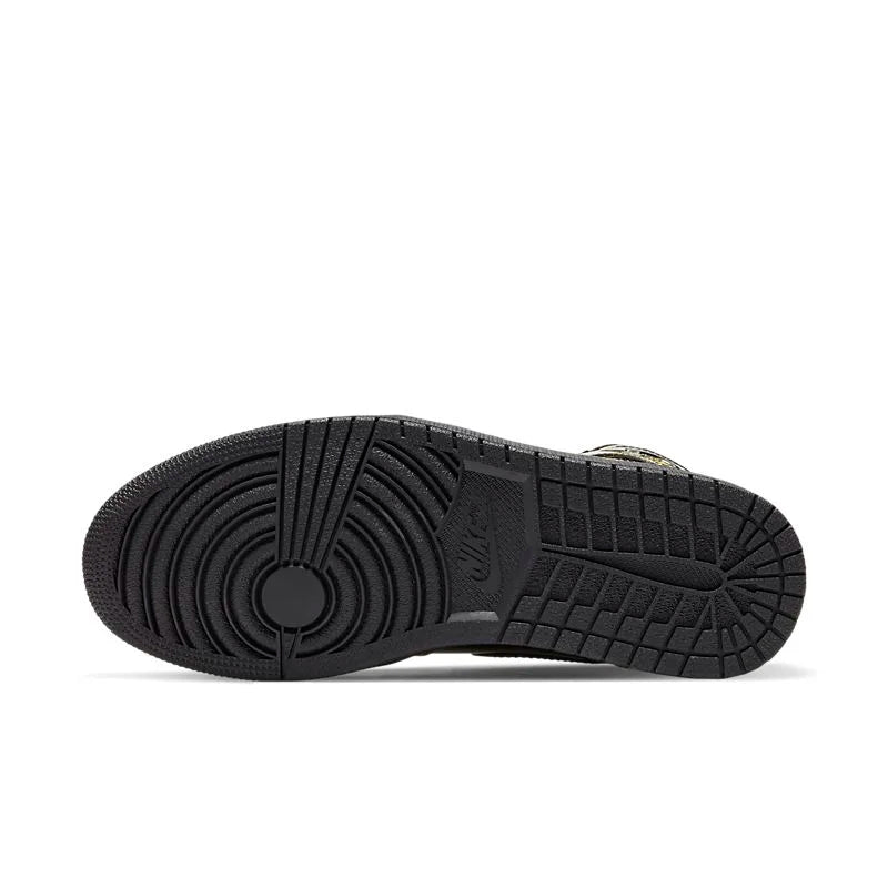 Tênis Air Jordan 1 Retrô High OG Black Metallic Gold