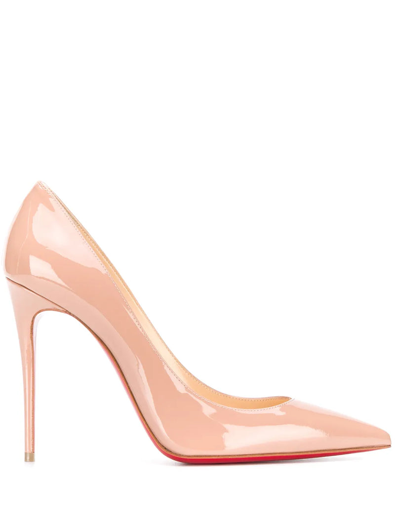 Scarpin Christian Louboutin com Salto Agulha